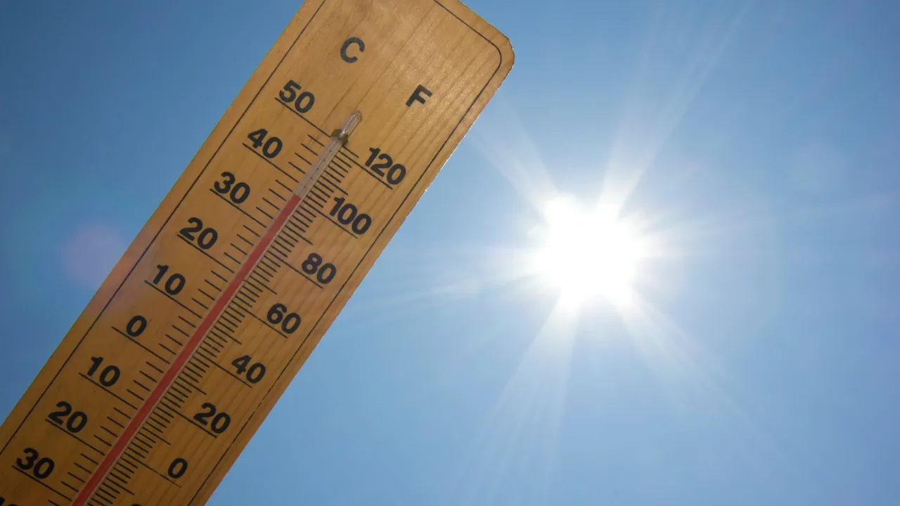 Featured image for “The Dangers of Extreme Heat in Phoenix and How to Stay Cool”